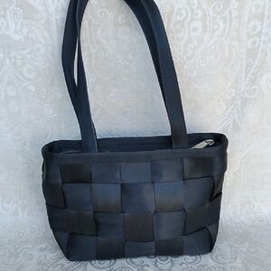 Harveys Seatbelt Bag